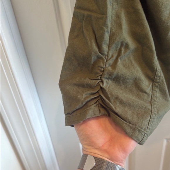 Olive Linen Joggers with Elastic Waistband and Drawstring - Picture 4 of 4
